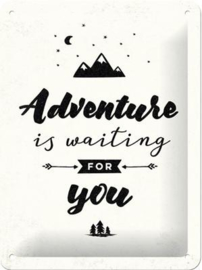 Adventure is waiting  Metalen wandbord in reliëf 15 x 20 cm..