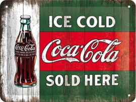 Ice Cold Coca Cola Sold Here  Metalen wandbord   in reliëf 15 x 20 cm.