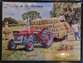 Massey Ferguson 135 Zomer op de boerderij.  (L'Été a  a la ferme.)  Metalen wandbord in reliëf 30 x 40 cm.