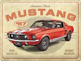 Mustang '67 American Classic.  Metalen wandbord in reliëf 30 x 40 cm.
