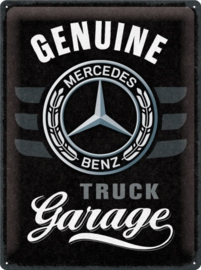 Daimler Truck Garage.  Metalen wandbord in reliëf 30 x 40 cm.