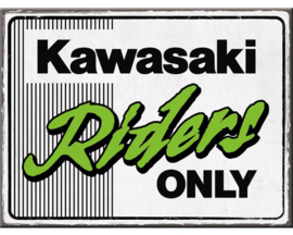 Kawasaki Riders Only. Koelkastmagneet 8 cm x 6 cm.