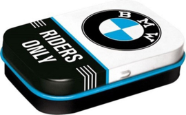 BMW Riders Only.  Mintboxje 4 x 6 x 1,6 cm.