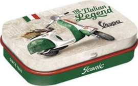Vespa Italian Legend.  Mint boxje 4 x 6 x 1,6 cm.