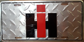 IH International Harvester Diamond.  Aluminium wandbord  15 x 30 cm.