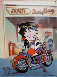 Betty Boop Garage.  Metalen wandbord in reliëf 30 x 40 cm.