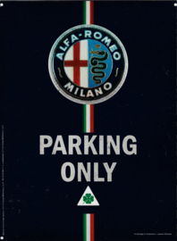 Alfa Romeo Parking Only.  Metalen wandbord in reliëf 30 x 40 cm..