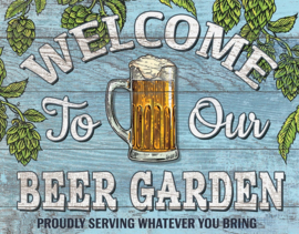 Beer Garden .  Metalen wandbord 40,5 x 31,5 cm.