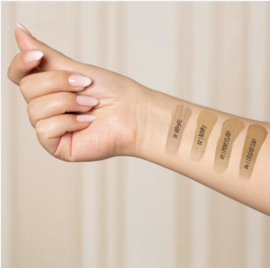 Adessa MAKE-UP SOFT hydraterende FOUNDATION "IVORY" 30ml