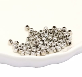 Silver Beads /  200 pcs