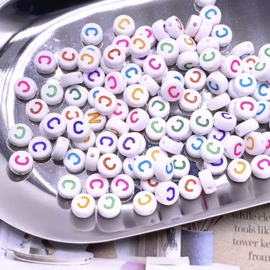 Alphabet Beads round - Letters los A t/m L  ( 100 stuks )