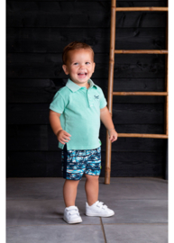 B.Nosy short on the beach 8640