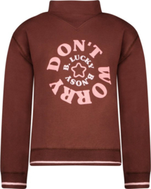 B.Nosy sweater Don’t Worry
