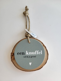 Een knuffel (4x)