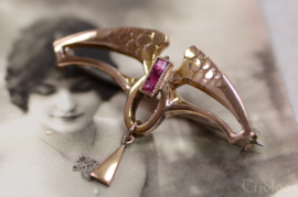 Art Nouveau Broche
