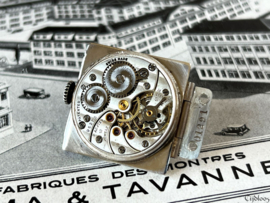 Tavannes 'La Captive' Reishorloge