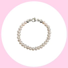 - Baby Armbandje - Zoetwaterparel Pearly White
