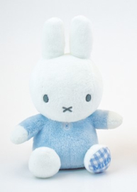 Nijntje / Miffy blauw 15cm met rammelaar