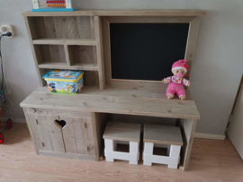 Kinder Bureau met krijtbord van steigerhout