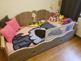 Kinderbed met opberglade