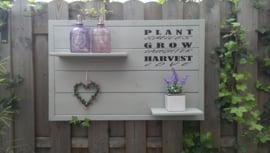 Wandbord steigerhout met tekst Plant grow harvest