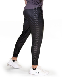 GAVELO TRACK PANT BLACK