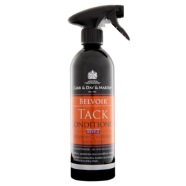Carr & Day & Martin Belvoir tack conditioner step 2