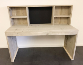 Steigerhouten bureau