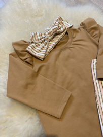 Longsleeve Camel met ruffels