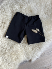 Korte broek zwart