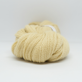 Huldra Worsted - Ecru 8106