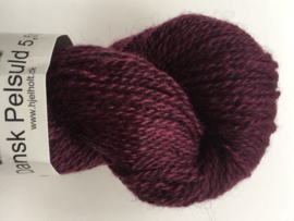 Hjelholt Dansk Pelsuld 5,5/2 - Aubergine 09