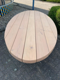 Ovale tuintafel van douglashout