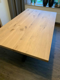 Industriële eettafel, Eiken, Stalen matrixpoot