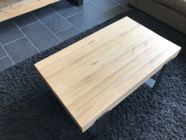 Industriële salontafel eikenhout