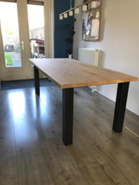 Industriële eettafel, Eiken, U-poten