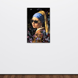 (Verkocht) Girl with the Pearl and Gucci Glasses
