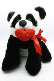 Pandabeer met hartje "Kiss me" - Zittend - H = 39cm  SP1260