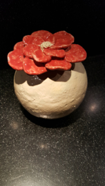 bloembol klein van keramiek uit eigen atelier