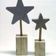 houten sterren op houten standaard klein