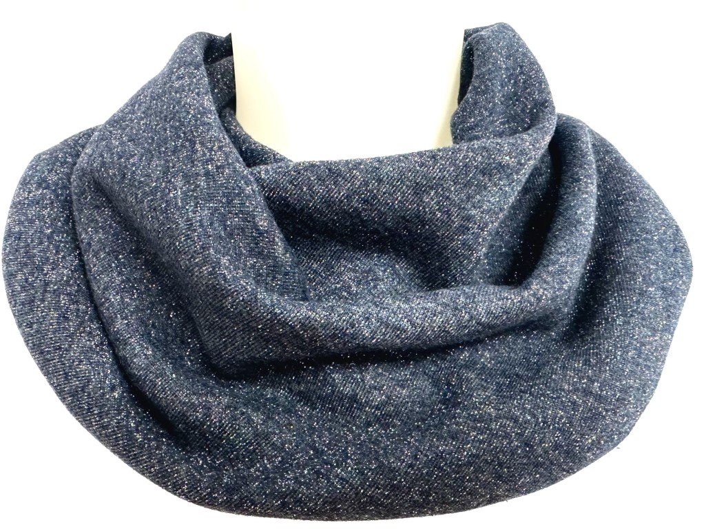 Marineblauw  sjaal met goud en blauw glitter