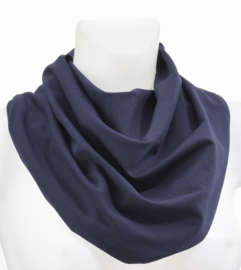 Marineblauwe sjaal