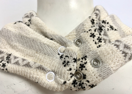 Offwhite sjaal met grijze sterren