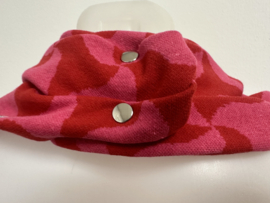 Pink en rood retrosjaal