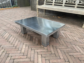 Zinken tafels en bladen