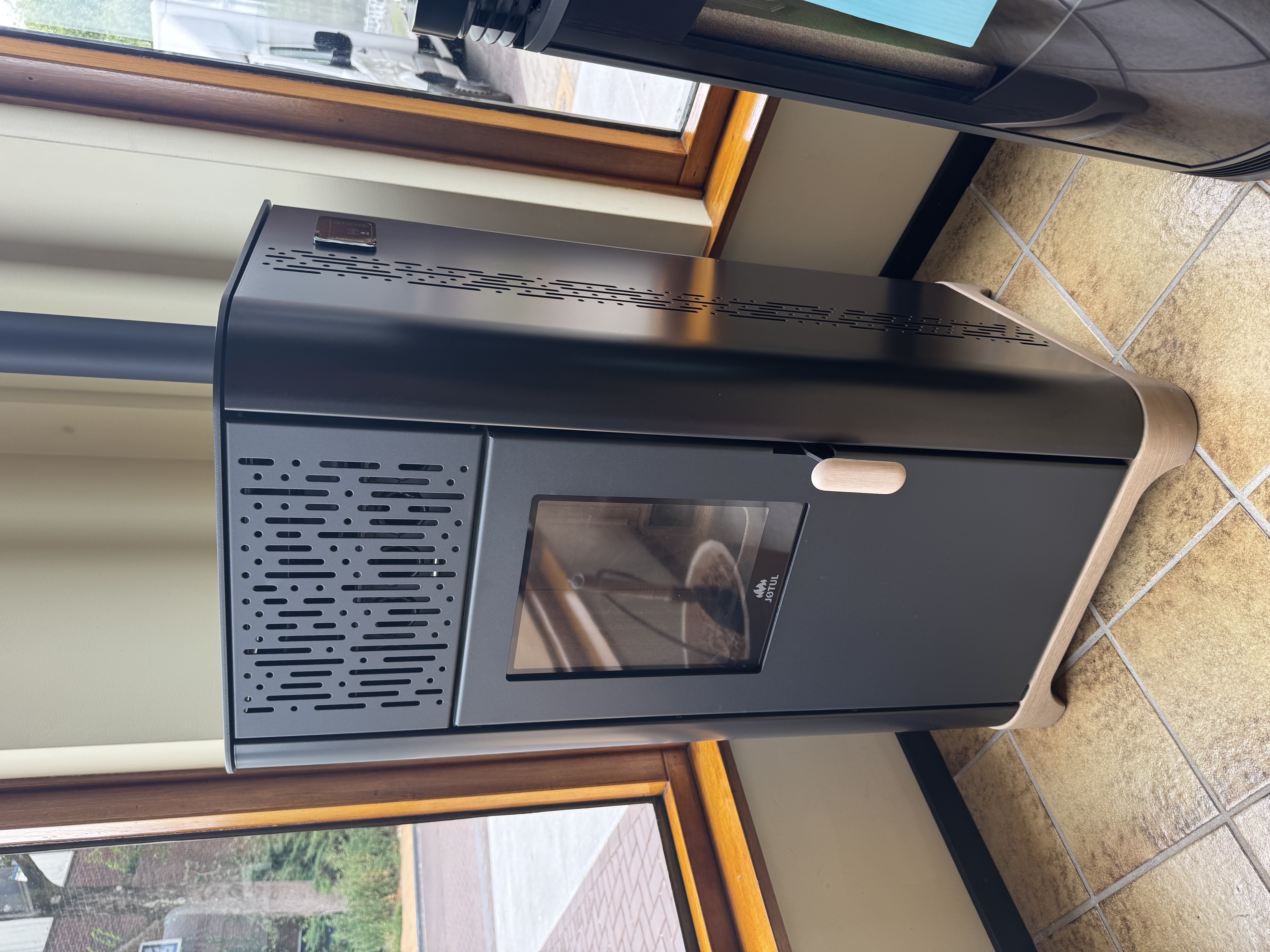 Jotul PF 733 zwart showroom model (garantie op goede werking)