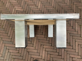 Zinken tafels en bladen