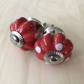 Knop rood met witte stippen