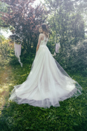 Boho & romantic A-line wedding dress