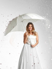 Paraplu voor bruid en bruidegom